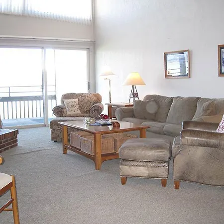 Point Dillon Hotel